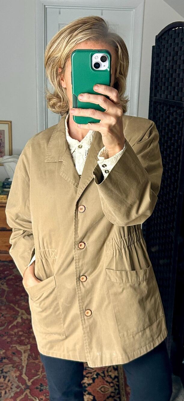 Vintage 90s Women's Oversized Trench Coat | Tan Button Up Jacket